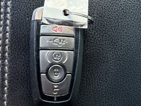 Used 2019 Ford F150 Raptor w/ Equipment Group 802A Luxury image 31