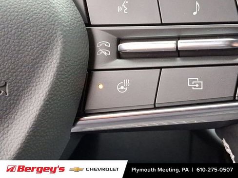 New 2026 Chevrolet Equinox EV LT image 15