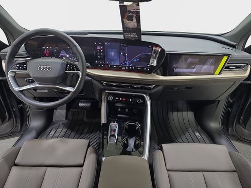 New 2025 Audi Q5 Prestige image 9