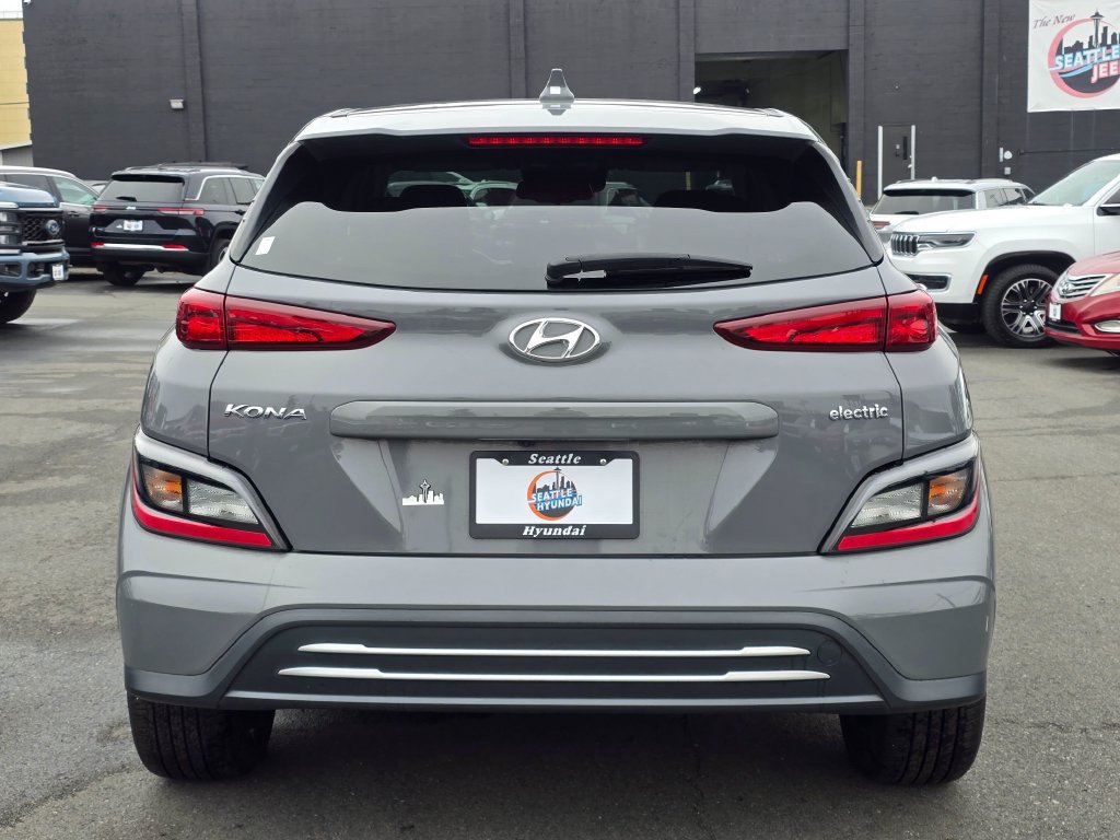 Used 2023 Hyundai Kona SE FWD image 6