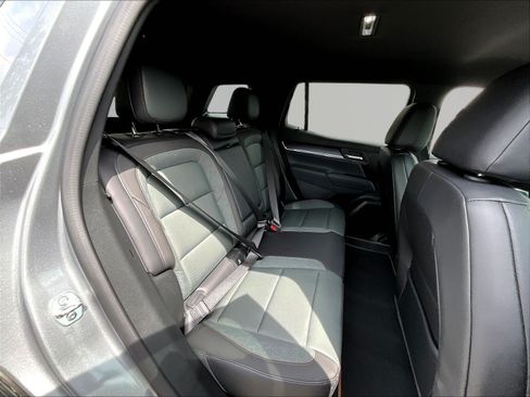 New 2026 GMC Terrain AT4 w/ Technology Package II AWD/4WD image 19