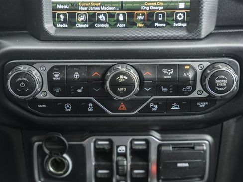 Used 2020 Jeep Gladiator Overland image 29