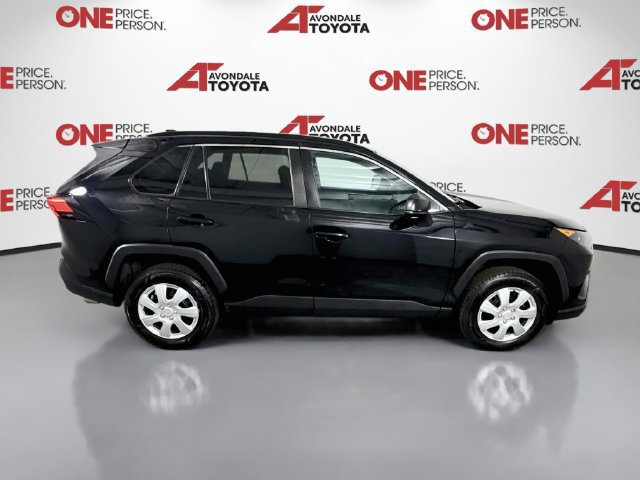 Used 2020 Toyota RAV4 LE FWD image 8