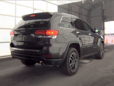 Used 2019 Jeep Grand Cherokee Limited w/ Luxury Group II AWD/4WD image 2