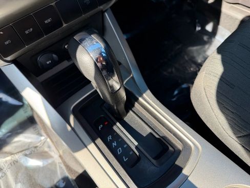 Used 2009 Ford Focus SE image 18