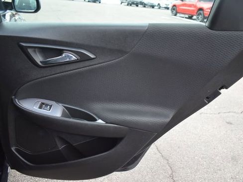 Used 2023 Chevrolet Malibu LT image 36