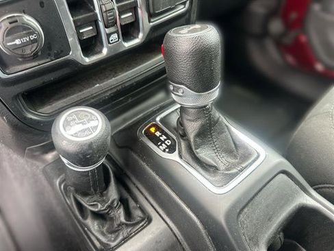 Used 2021 Jeep Wrangler Unlimited Sport image 19