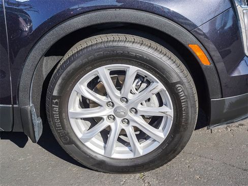 Used 2023 Cadillac XT4 Luxury w/ Cold Weather Package image 9