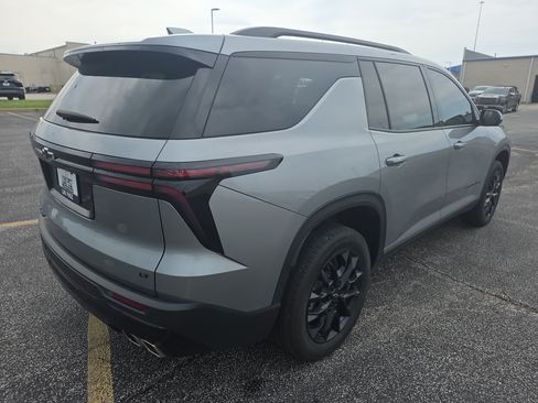 Used 2024 Chevrolet Traverse LT w/ Midnight/Sport Edition AWD/4WD image 4