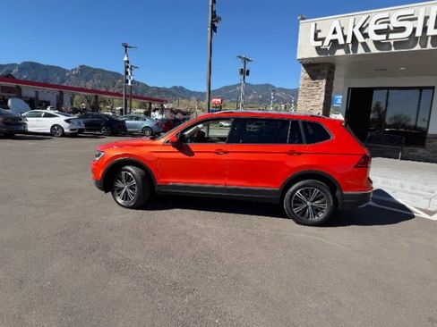 Used 2018 Volkswagen Tiguan SEL image 9