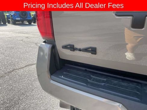 Used 2026 Toyota Tacoma TRD Sport AWD/4WD image 12