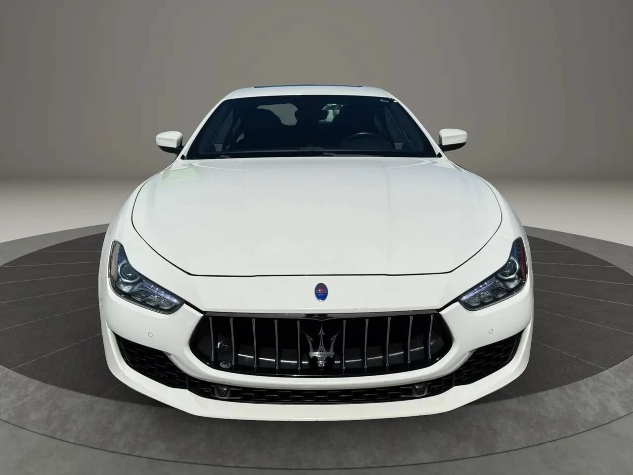 Used 2019 Maserati Ghibli RWD image 3