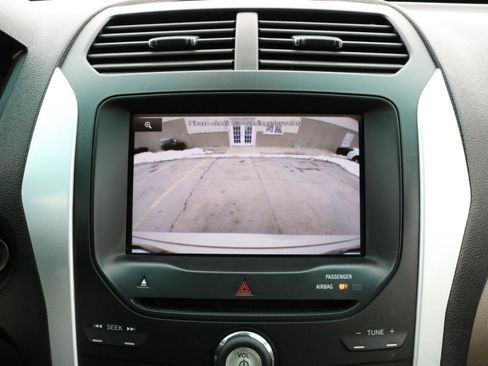 Used 2012 Ford Explorer XLT image 28