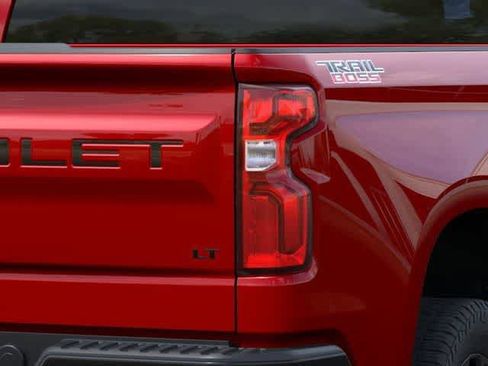 New 2026 Chevrolet Silverado 1500 LT Trail Boss w/ LPO, Dark Essentials Package AWD/4WD image 11