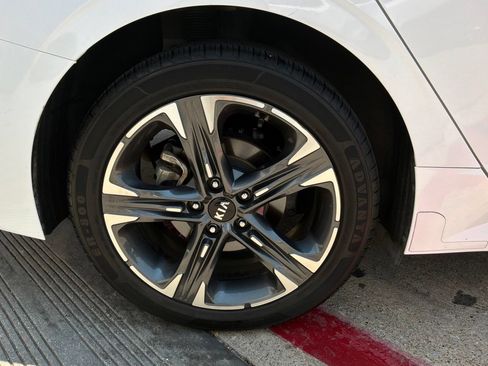 Used 2021 Kia K5 EX FWD image 9