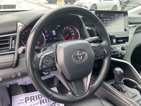 Used 2023 Toyota Camry XSE image 18
