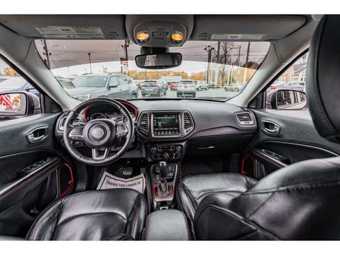 Used 2018 Jeep Compass Trailhawk w/ Leather Interior Group image 10