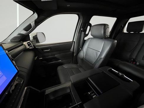 New 2025 Toyota Tundra Platinum AWD/4WD image 19