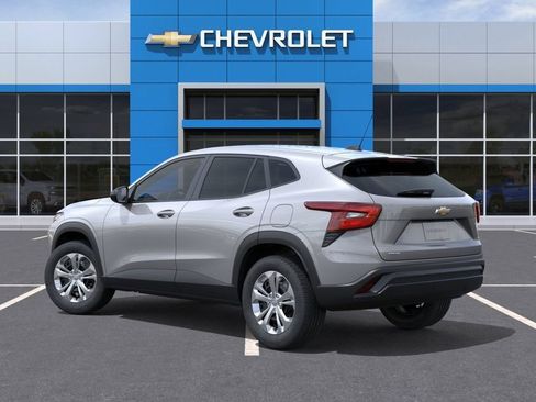 Used 2026 Chevrolet Trax LS w/ Driver Confidence Package FWD image 3