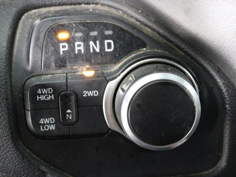 Used 2024 RAM 2500 Big Horn image 32