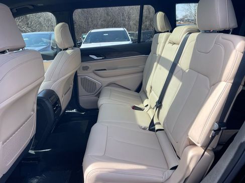 New 2026 Jeep Grand Cherokee L Limited AWD/4WD image 9