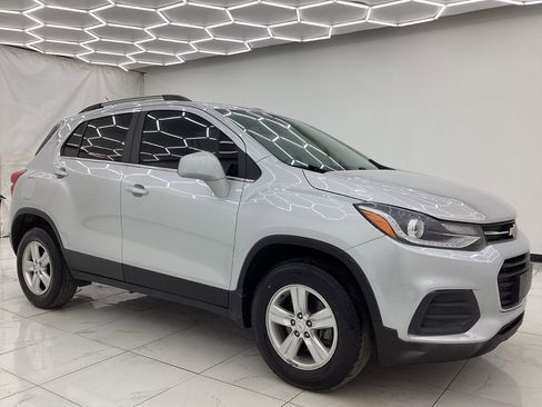Used 2018 Chevrolet Trax LT w/ LT Convenience Package AWD/4WD image 7