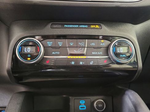 Used 2021 Ford Escape Titanium w/ Titanium Elite Package AWD/4WD image 21