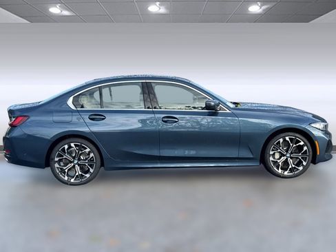 Used 2026 BMW 330i Sedan w/ Premium Package RWD image 8