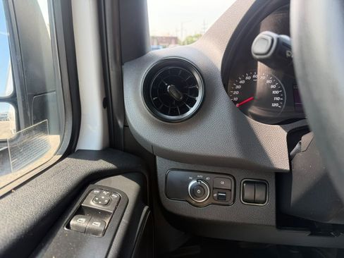 Used 2021 Mercedes-Benz Sprinter 2500 w/ Driver Convenience Package image 12