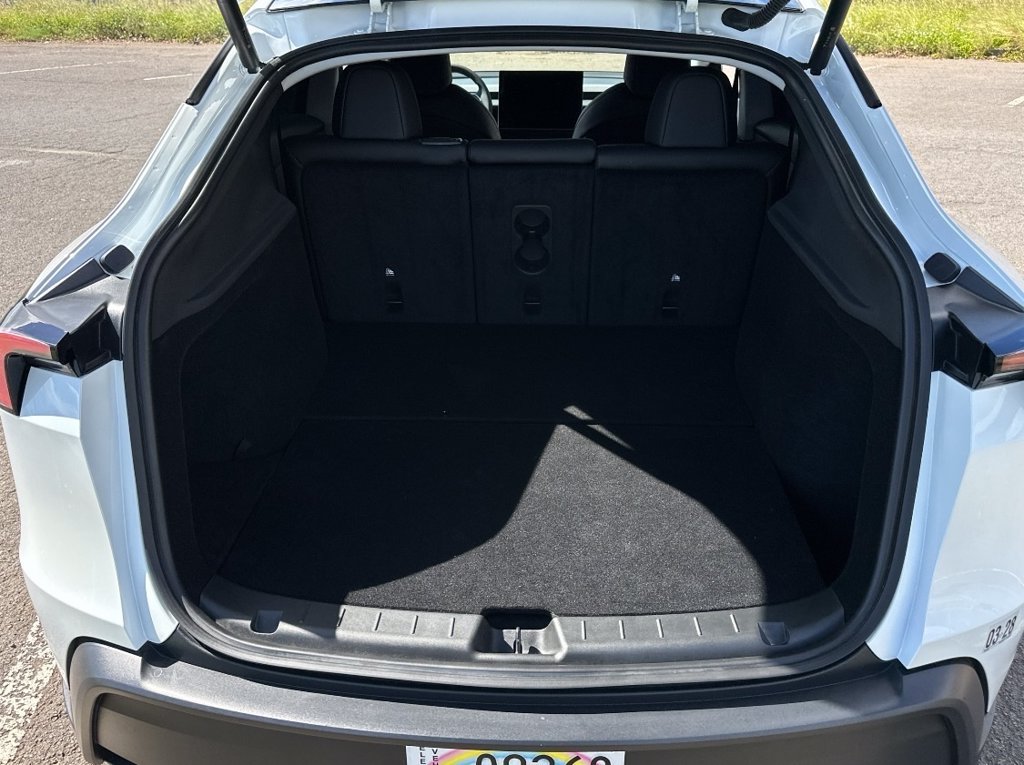 Used 2026 Tesla Model Y Long Range AWD/4WD image 19