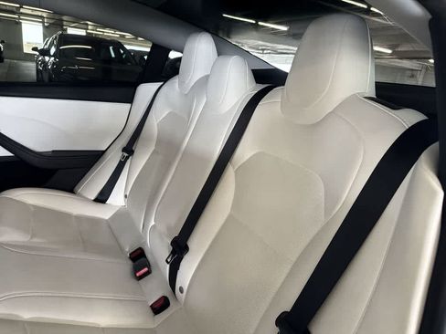 Used 2025 Tesla Model 3 Long Range RWD image 21