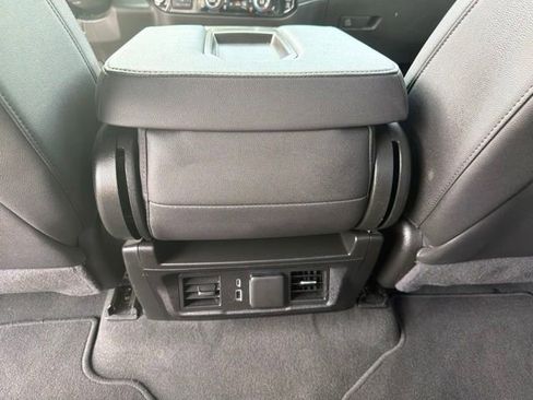 Used 2025 GMC Sierra 1500 SLT AWD/4WD image 21