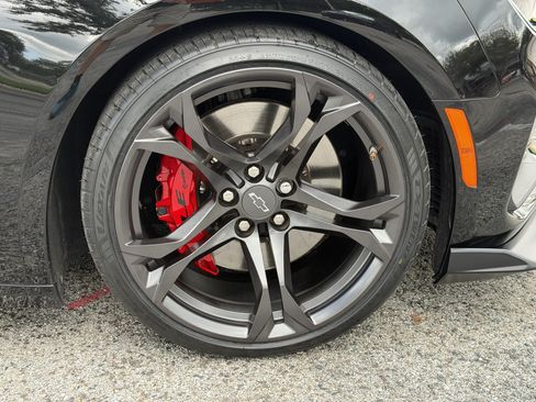Used 2023 Chevrolet Camaro SS RWD image 18