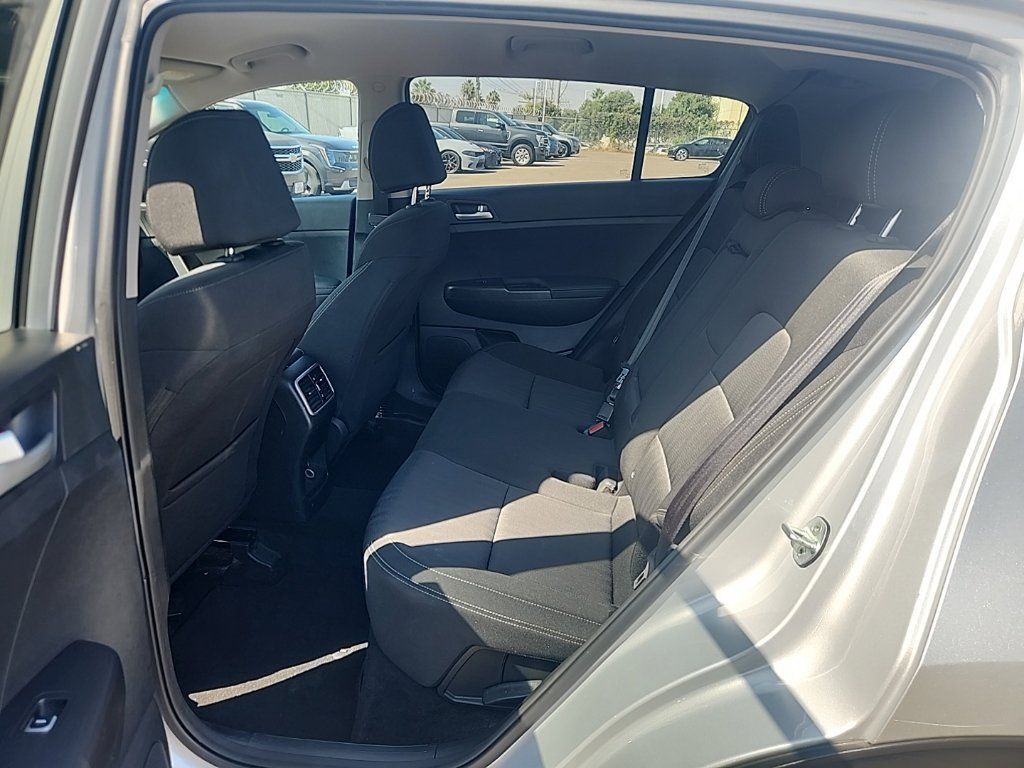 Certified 2022 Kia Sportage LX FWD image 19