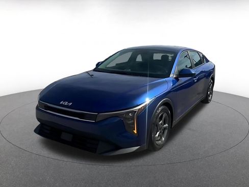 Used 2025 Kia K4 LXS image 7