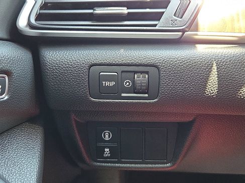 Used 2020 Honda Accord EX-L image 18