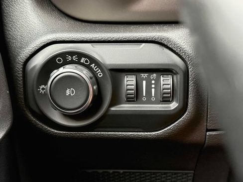 Used 2021 Jeep Wrangler Unlimited Sport AWD/4WD image 10