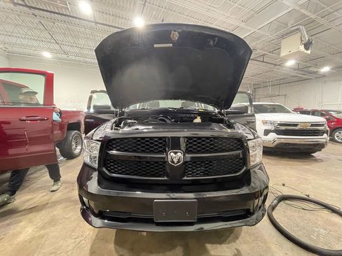 Used 2015 RAM 1500 Tradesman w/ Popular Equipment Group AWD/4WD image 37