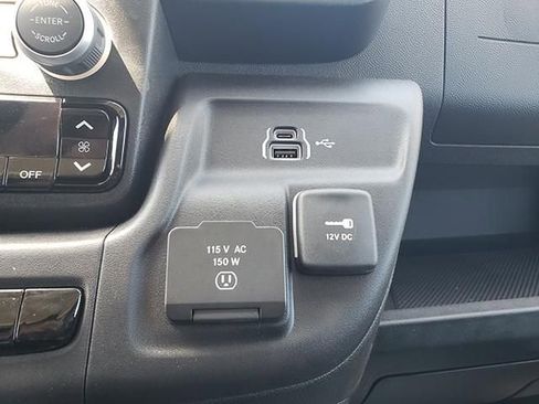 New 2024 RAM ProMaster 2500 w/ Quick Order Package 22G SLT image 28