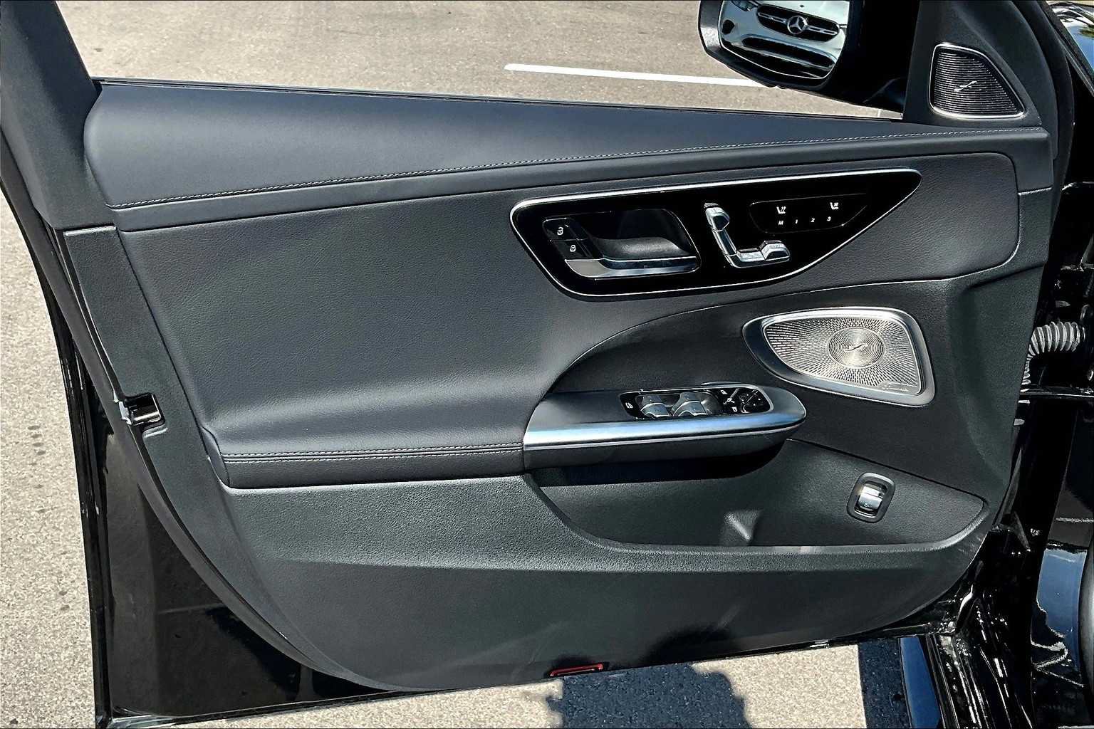 Certified 2025 Mercedes-Benz C 300 Sedan image 10