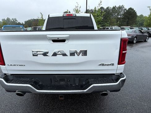 Used 2025 RAM 1500 Limited AWD/4WD image 9