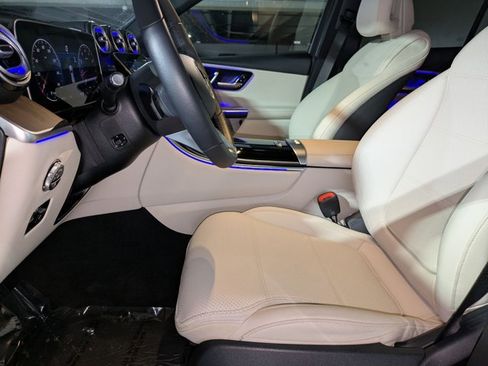 Certified 2025 Mercedes-Benz GLC 300 image 20