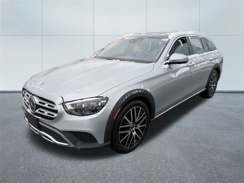 Used 2021 Mercedes-Benz E 450 4MATIC All-Terrain Wagon image 7