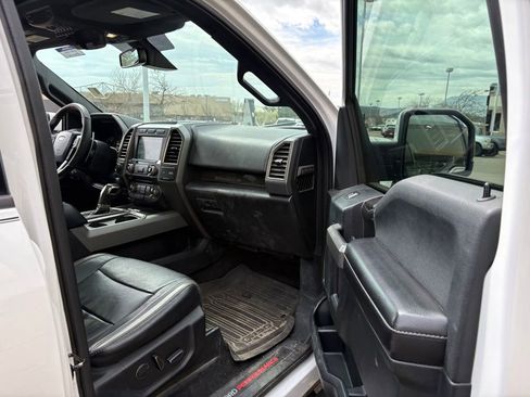 Used 2018 Ford F150 Raptor w/ Equipment Group 802A Luxury image 23