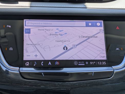 Used 2023 Cadillac XT6 Premium Luxury FWD image 27