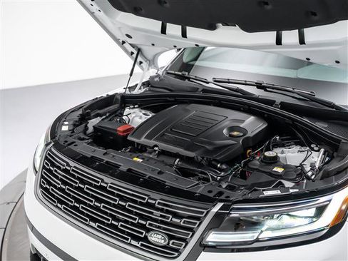 New 2026 Land Rover Range Rover Velar S AWD/4WD image 10