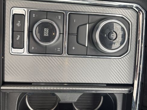 Used 2021 Ford Expedition Limited AWD/4WD image 26