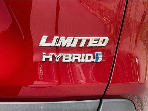 Used 2023 Toyota RAV4 Limited AWD/4WD image 10