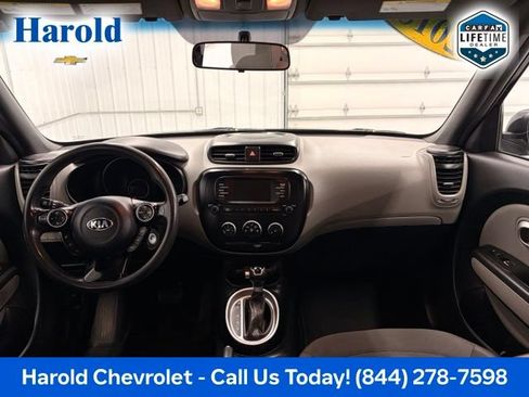 Used 2018 Kia Soul FWD image 13