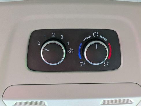 Used 2023 Ford Transit 350 XLT RWD image 19